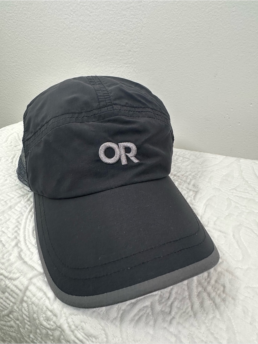 Outdoor Research Swift Cap Black Lightweight Running Hiking Hat OR